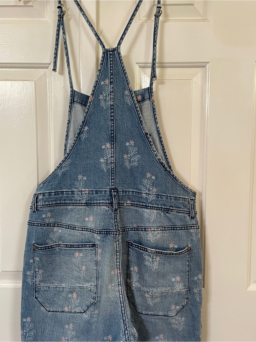 Pilcro Anthropologie The Painters Floral Denim Overalls Size 29 - Picture 5 of 10